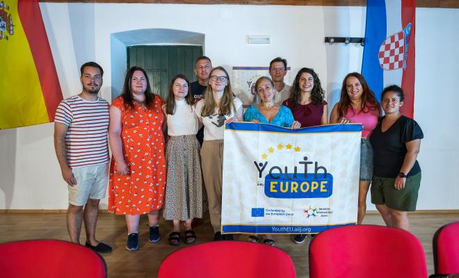 On July 23-27, a seminar meeting of the Erasmus+ project "Youth in Europe" took place in Jezera, Croatia, with the coordinators of the project partners from Spain, Italy, Lithuania and Ireland.